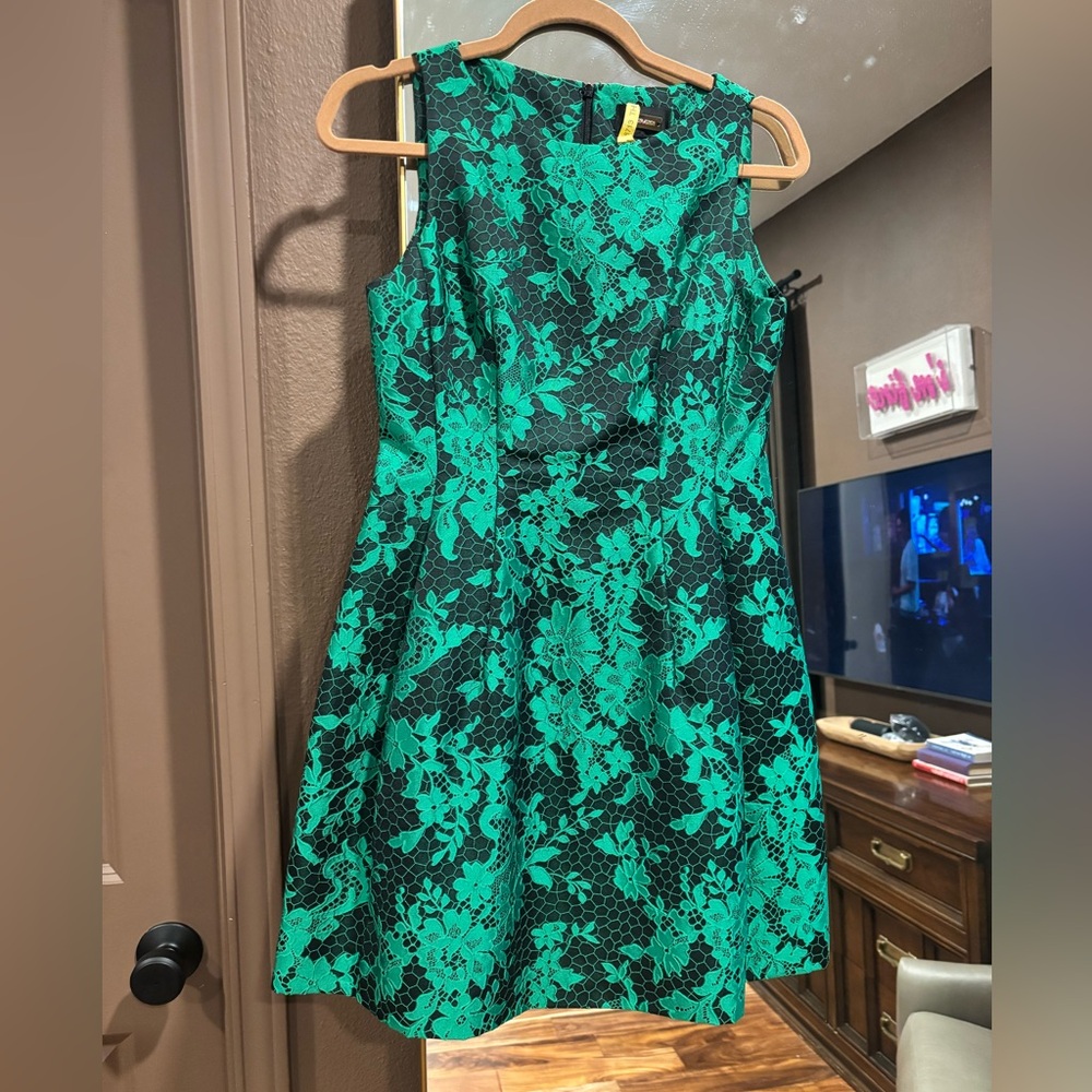 Alexia Admor Black and Green Floral Lace Mini Dress